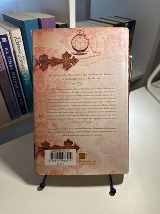 La biblioteca de los sueños imposibles/ The Lib...