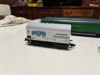 4 vagones de tren cerveceros.