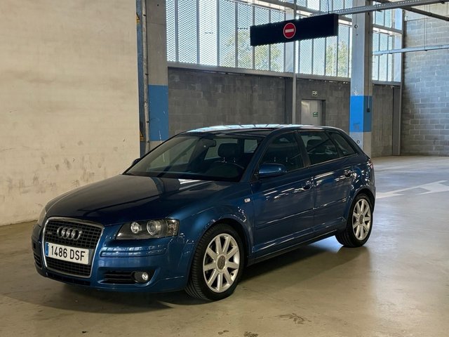 Audi A3 S-LINE + Carplay 2.0 TDI Garantia premium)