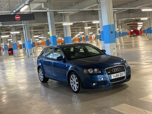 Audi A3 S-LINE + Carplay 2.0 TDI Garantia premium)