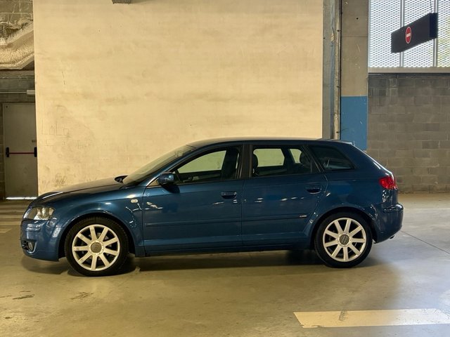 Audi A3 S-LINE + Carplay 2.0 TDI Garantia premium)