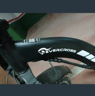 Bicicleta Eléctrica EVERCROSS EK6 Negra