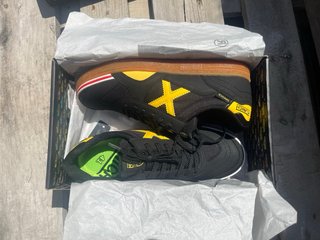 Munich Gresca T41 Negro/Amarillo