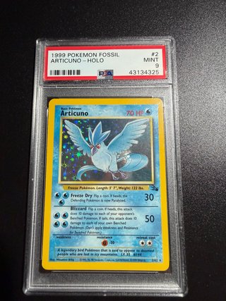 Pokemon Articuno Holo Fossil 1999 PSA 9