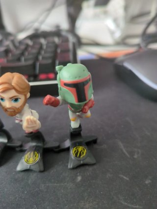 4 Figuras Star Wars Kinder Joy