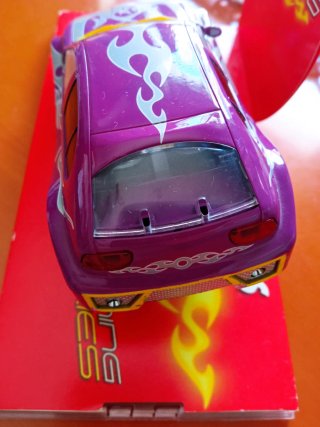Coche Scalextric Tuning Series Morado