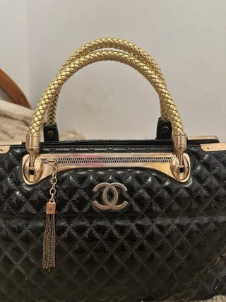 Borsa Chanel Nera in Pelle Scamosciata Dorata