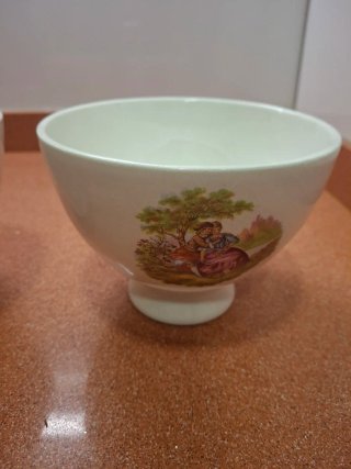 2 Boles Vintage Porcelana Decorados