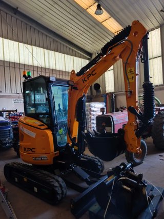 Mini excavadora KPC