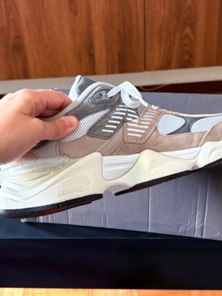 Zapatilla New Balance Gris