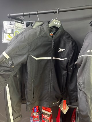 Chaqueta Seventy y LS2 Verano con Protecciones