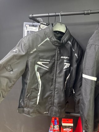 Chaqueta Seventy y LS2 Verano con Protecciones