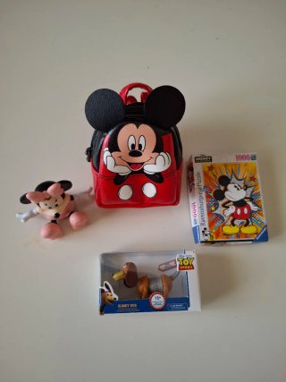 Lote Mini Brands: Mickey, Minnie, Slinky y Puzzle