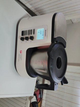 Robot de cocina Monsieur Cuisine plus.