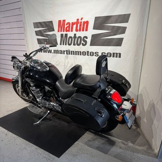 SUZUKI Intruder C 1800 R