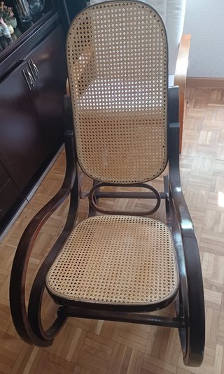 Mecedora antigua madera y ratán