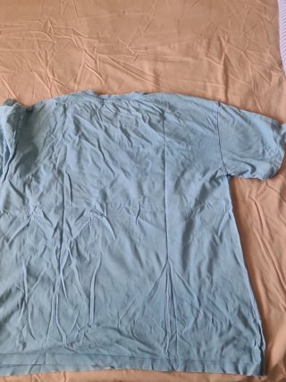 Camiseta Pull&Bear azul talla M