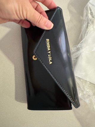 Cartera Bimba y Lola charol negra