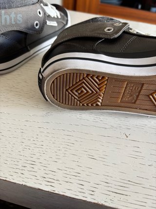 Zapatillas British Knights grises y negras