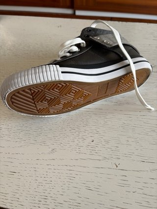 Zapatillas British Knights grises y negras