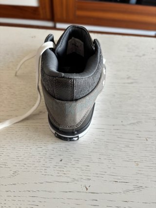 Zapatillas British Knights grises y negras