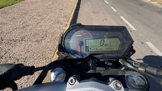 Benelli TNT 125 Negra y Roja