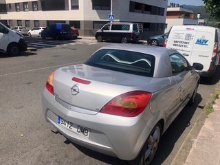 Opel Tigra Opel tigra cabriolet 2005