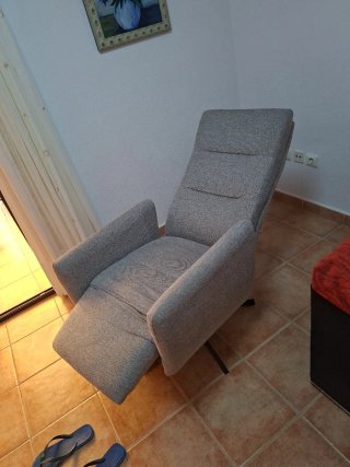Sillón relax beige tela Medidas ancho 67cmx 155cm