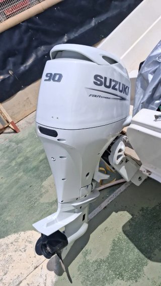 Casco y motor suzuki 90cv 4t