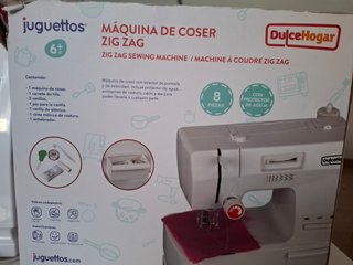 Máquina de coser de juguete