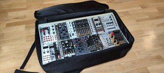 Tiptop Mantis Eurorack Case (Vermelho) + Bolsa