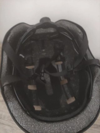 Casco Btwin Negro