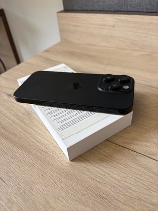 iPhone 16 Pro - 100% BATERÍA