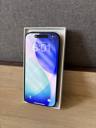 iPhone 16 Pro - 100% BATERÍA