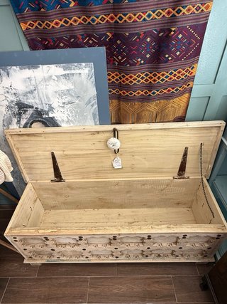 Baúl Vintage Madera y Metal Indú