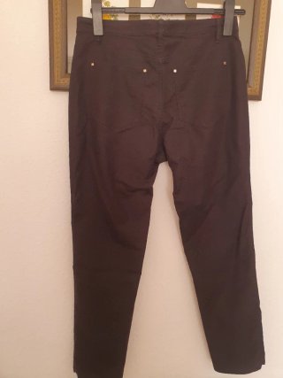 Pantalón negro elástico talla 44