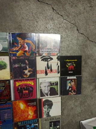 Lote de 20 CDs Música Variada