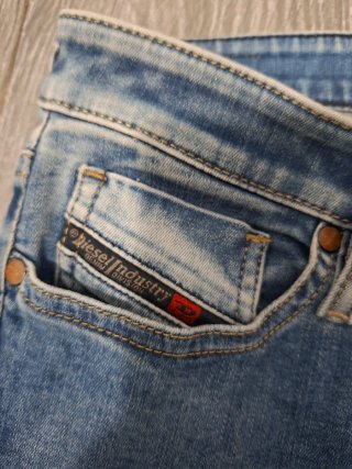 Pantalones vaqueros Diesel