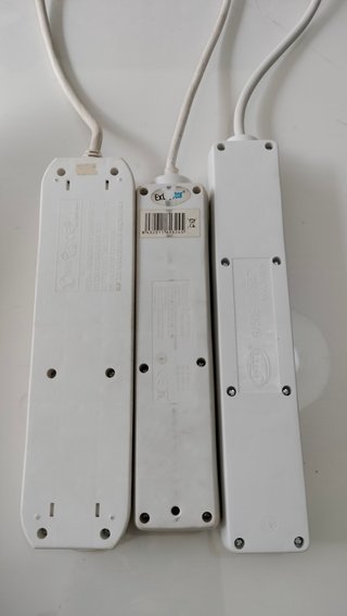 3 regletas (2 con interruptor)
