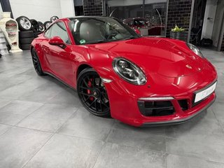Porsche 911 Porsche 911 Carrera 4 GTS