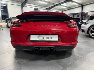 Porsche 911 Porsche 911 Carrera 4 GTS