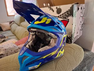 Casco Just Talla XL Azul y Amarillo Sin estrenar