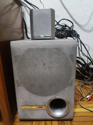 Home cinema JVC 5.1 +Reproductor DVD JVC Gris