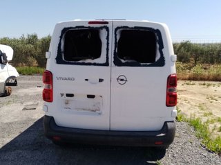 Llanta opel vivaro furgon l doble cabina 5436857