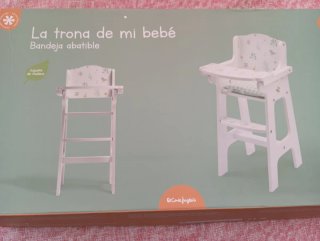 Trona de madera para bebe de juguete