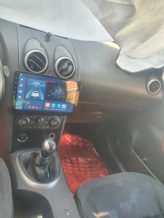 Nissan Qashqai+2 2009