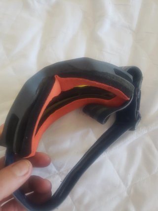 Gafas de esquí con lente amarilla