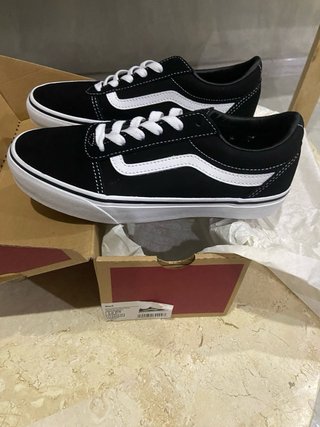 Scarpe Vans nere e bianche taglia 38