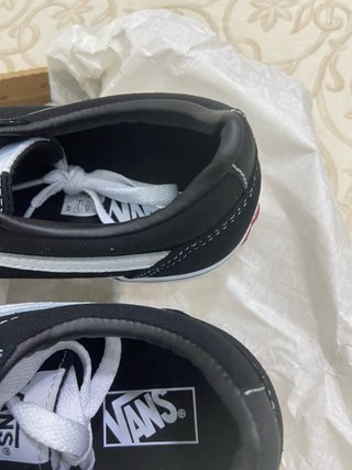 Scarpe Vans nere e bianche taglia 38