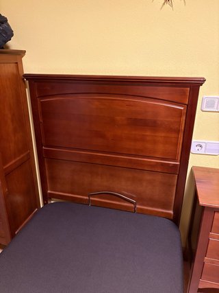 Cabecero de madera